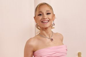 ariana-grande-oscars-red-carpet-02-b-billboard-1548.jpg