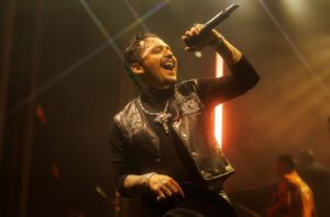 Christianas Nodalas Niujorko koncerte pristato Ángelą Aguilar