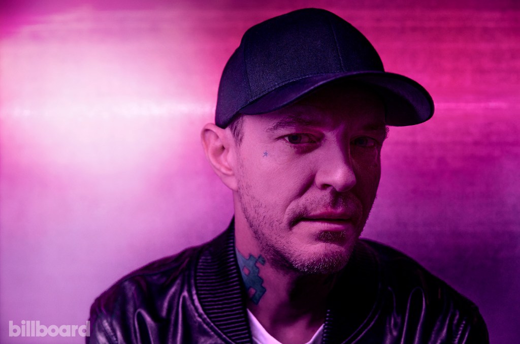 „Deadmau5 Blasts 3Lau“ DJING Trumpas inauguracinis kamuolys