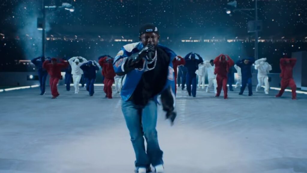 Kaip peržiūrėti tą „Kendrick Super Bowl“ pusės laiko parodą „Dolby