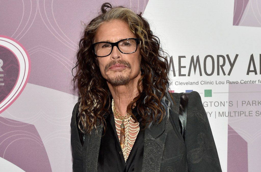Stevenas Tyleris vėl neliks kelionių, sako buvę „Guns n 'Roses“