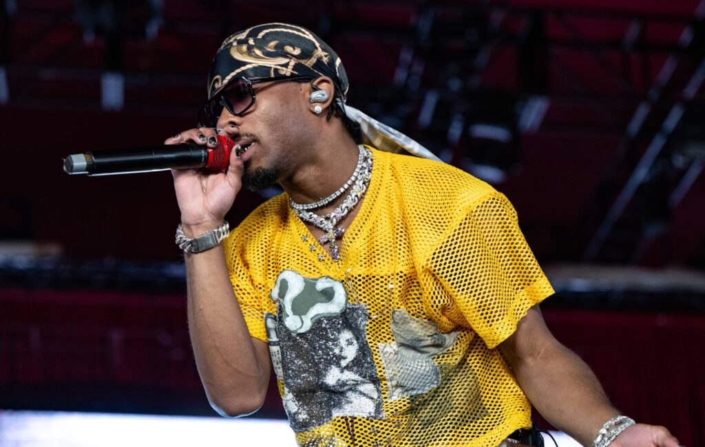 D4vd suimtas, įtariamas paauglės, rastos jo Tesloje, nužudymu