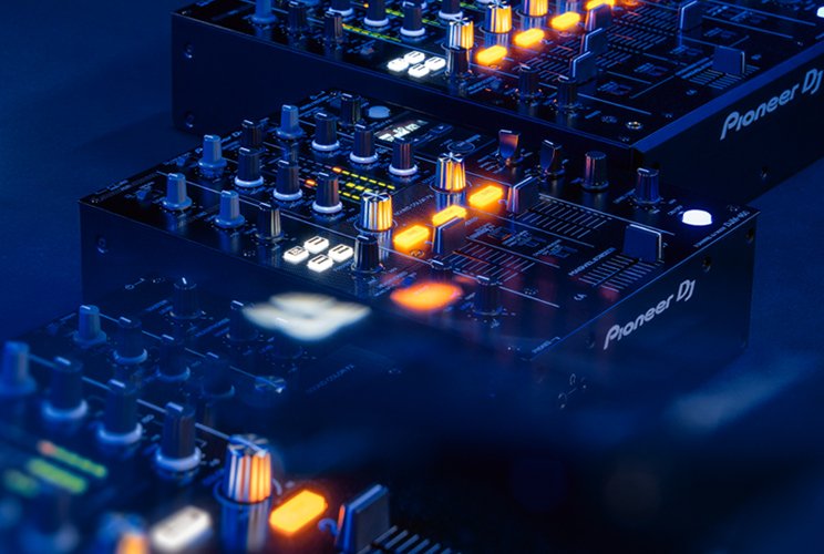 Serato išplečia techninės įrangos palaikymą iki 3 Pioneer maišytuvų su